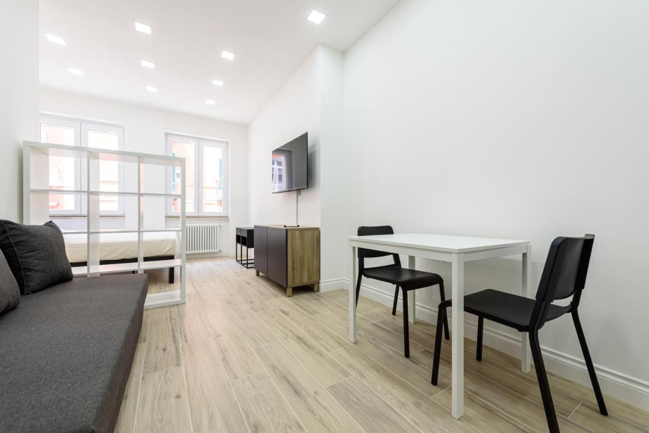 Tommaseo Seaside Apartments Naples Exterior photo